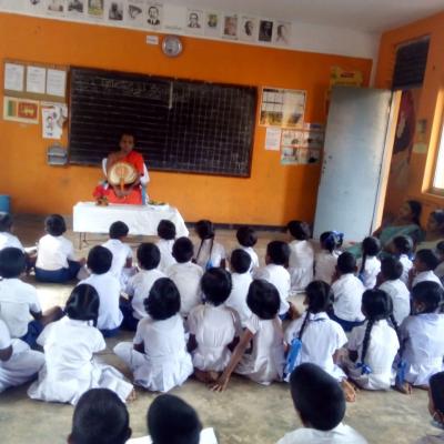 බතීගම මහා විද්‍යාලයේ ප්‍රාථමික පන්ති සඳහා සිදු කරන ලද ධර්ම දානමය පිංකම 